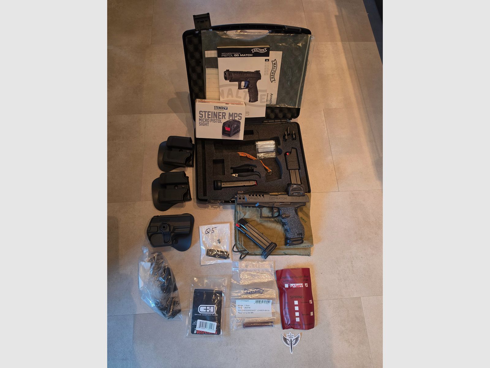 Walther PPQ Q5 Match 5“ con visor de punto rojo Steiner MPS, funda y muchos accesorios de tuning