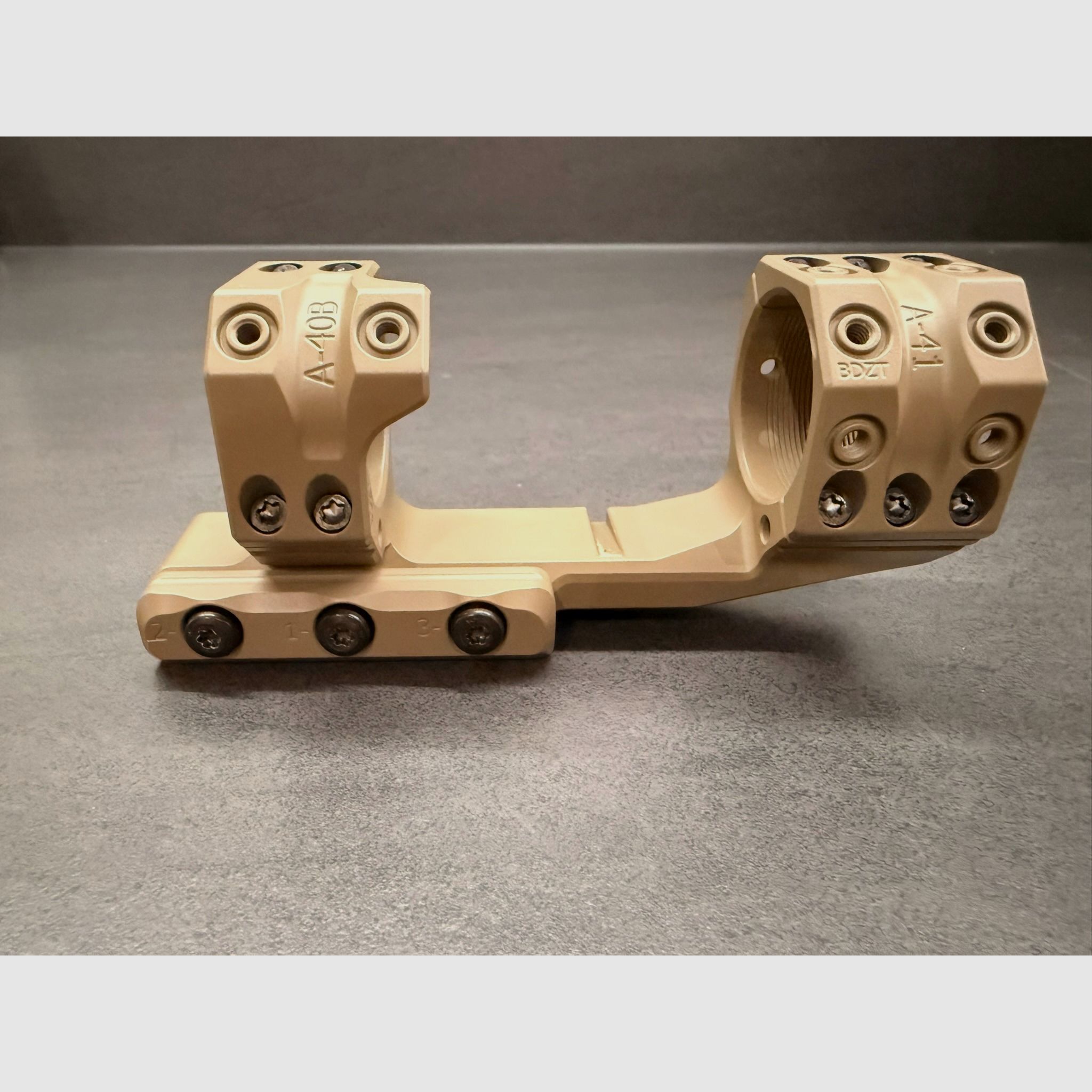 Spuhr Blockmontage ø34 Gen3 H 38 / 21 mm 6MIL PIC Cantilever Cerakote Beschichtung in FDE