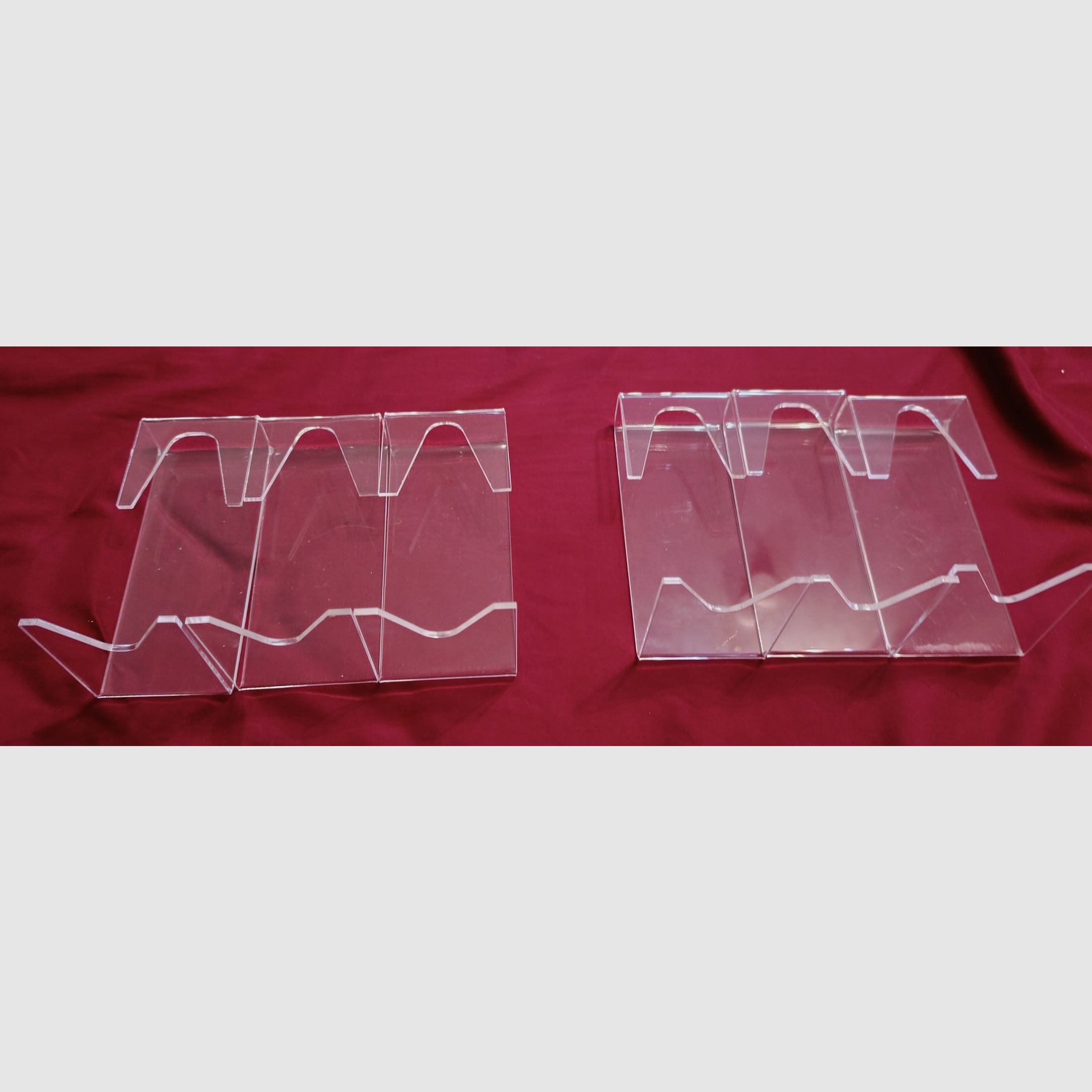 Pistol holder plexiglass