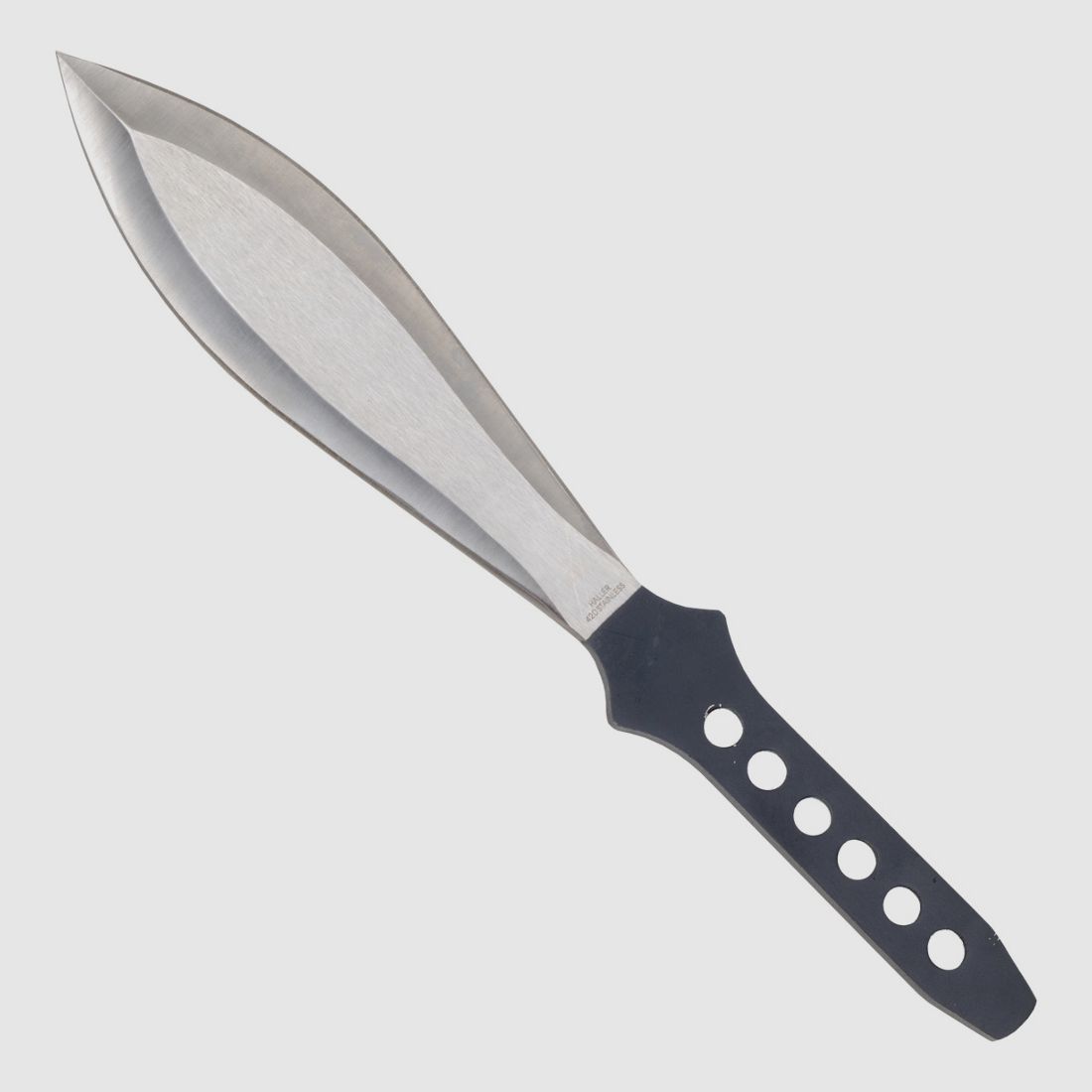 Throwing knife made of carbon steel