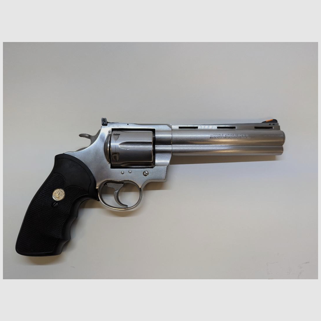 6"  Revolver Colt Anaconda  in  .45 Long Colt 