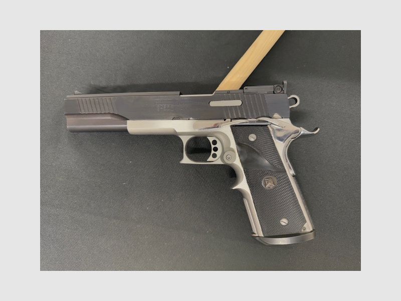 Peters Stahl Sportpistole 6" Kaliber 9mm Luger Para