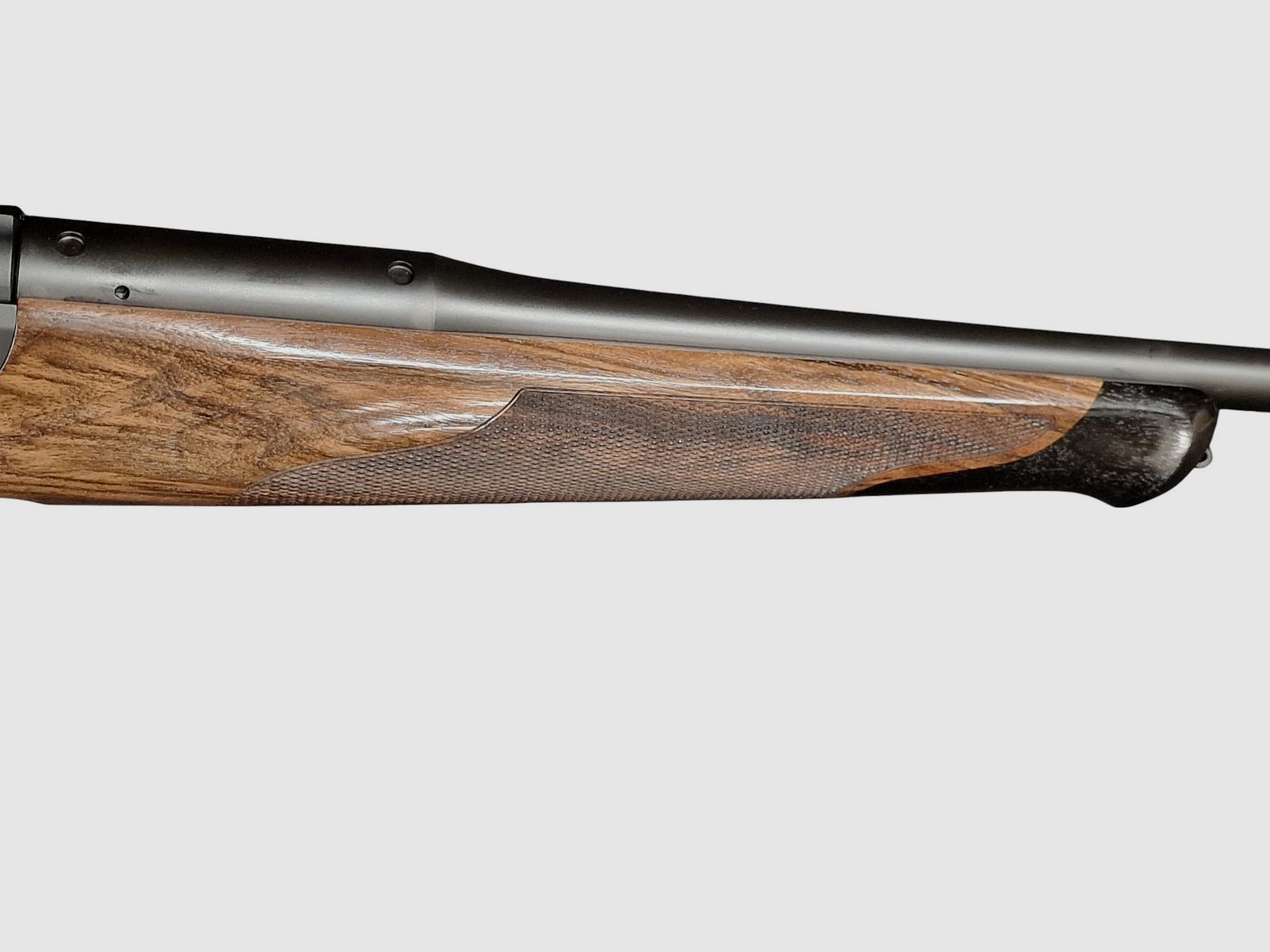 Blaser R8 Success Holz HK4 in den Kalibern 308Win, 30-06 Spring. oder 8x57JS LL 52cm mit M15x1 sofort verfügbar 