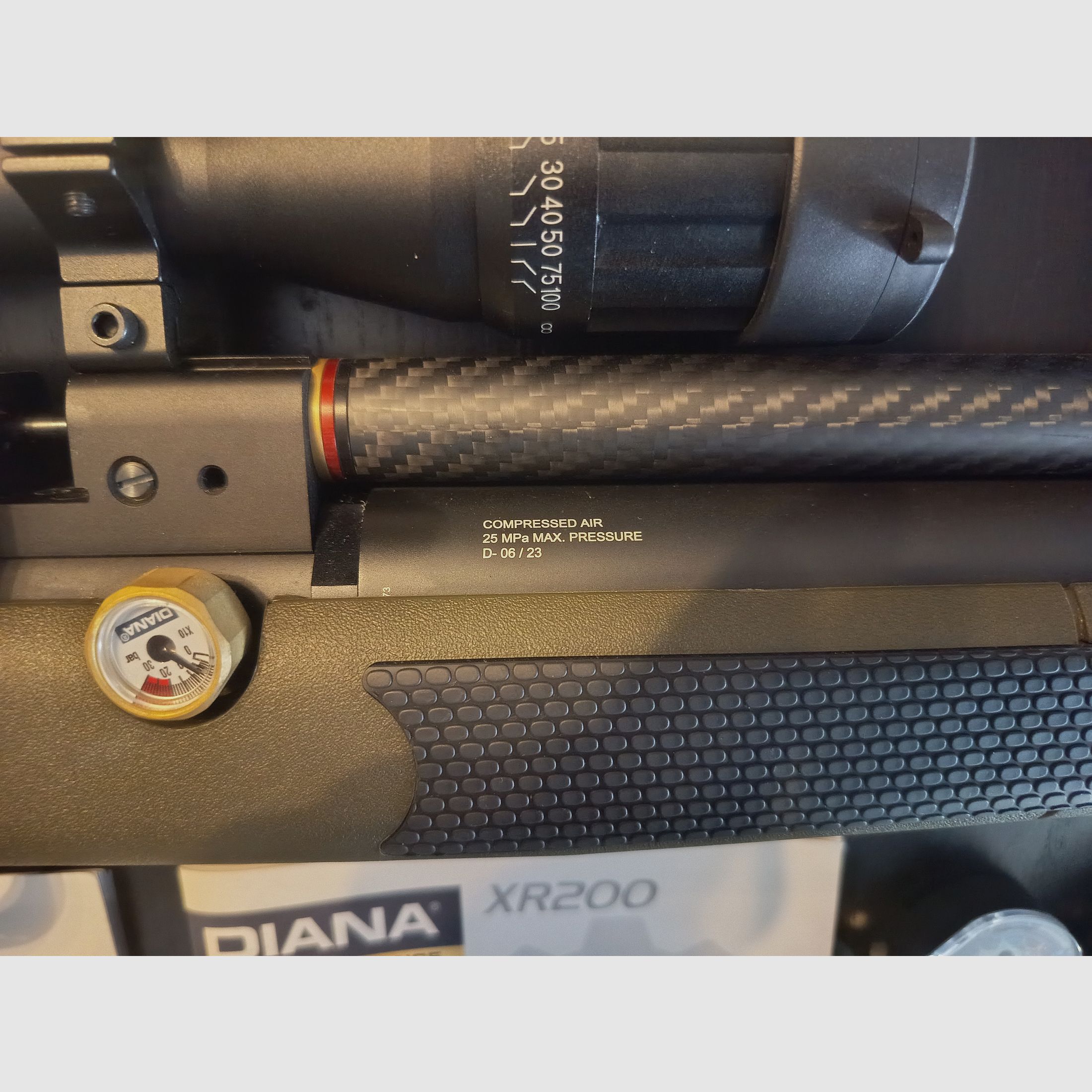 Diana XR 200 PCP Cal.4,5mm 7,5j. Con mucho accesorio