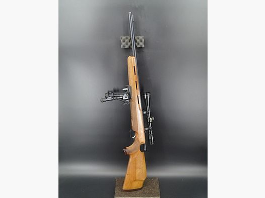 Weihrauch HW 66 calibro .222 Rem con ottica e bipiede 66