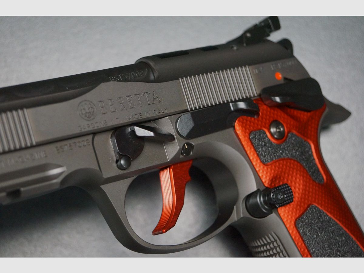 Beretta 92X Performance Dark Series Red, Bild 6 von 9