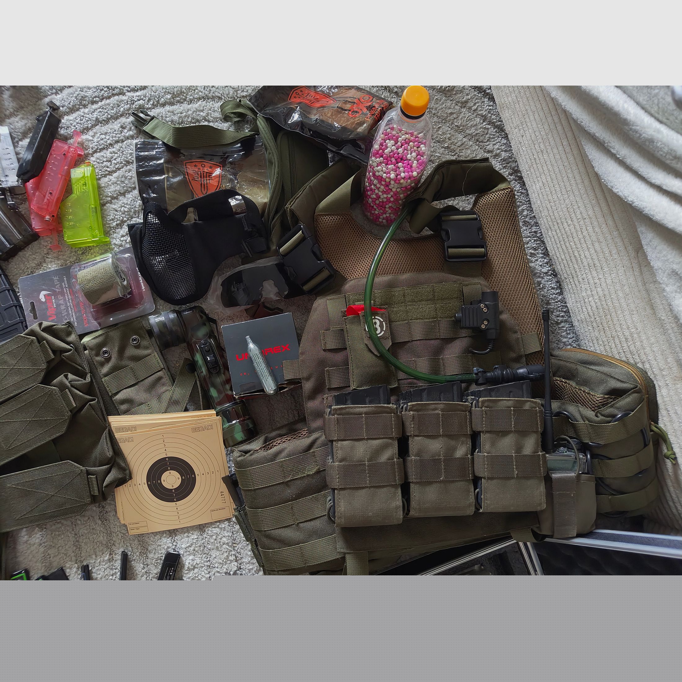 Airsoft mit viel Zubehör