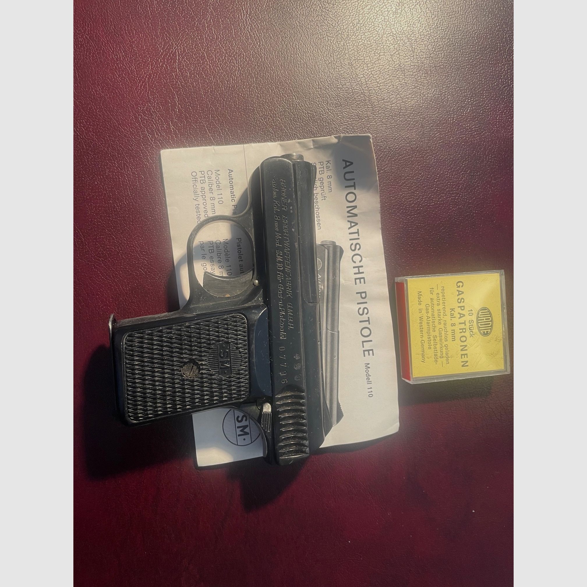 Automatische Pistole SM Modell 110 (Sammlerstück)