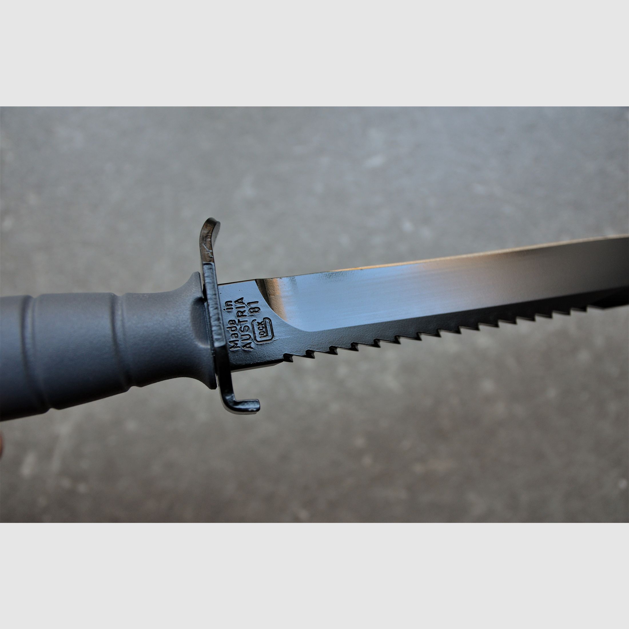 Glock field knife FM 81 gray – Military multipurpose knife