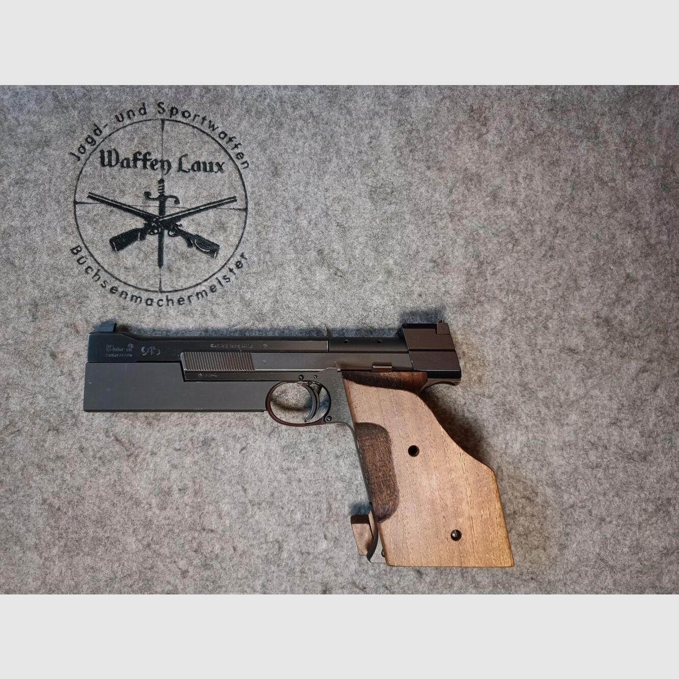 Hämmerli Switzerland Mod. 215 Sport with two barrel weights and accessories