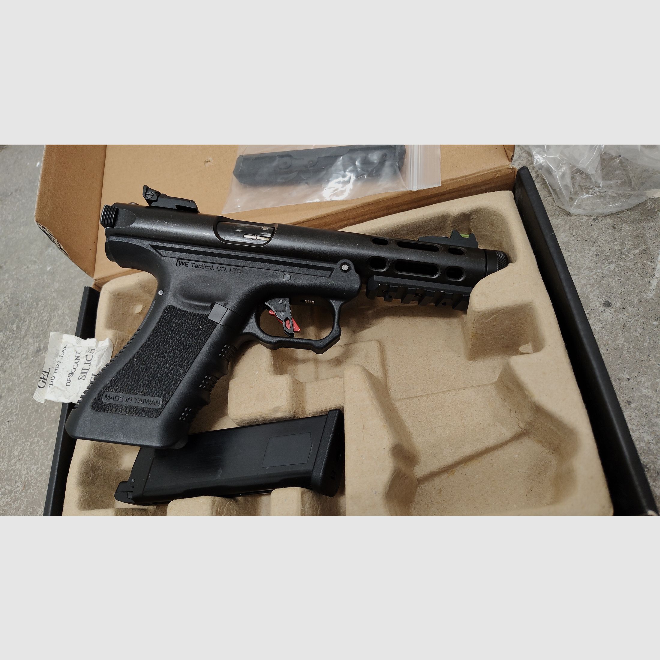 WE Galaxy GBB Gas Airsoft-Pistole Schwarz 6mm BB