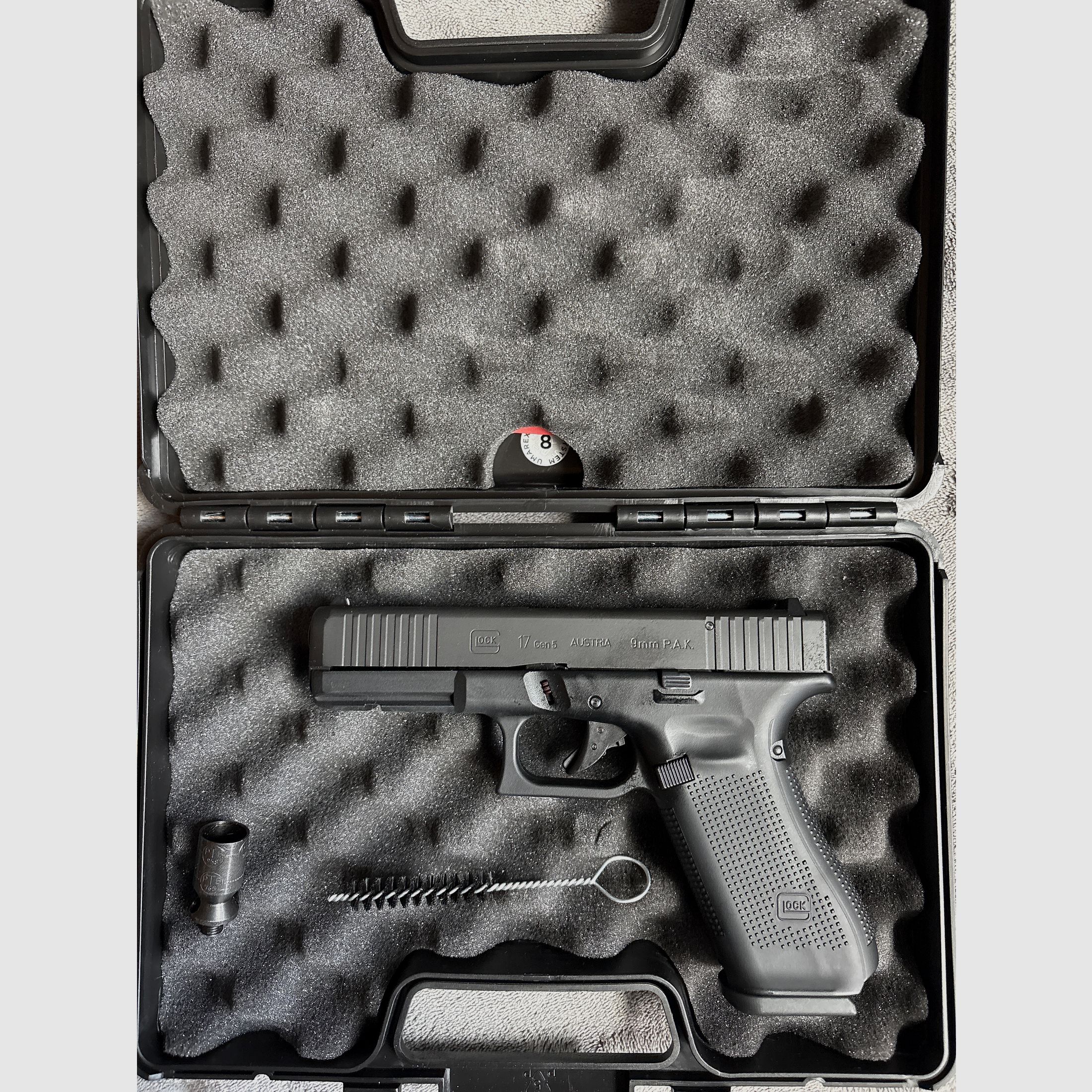 Umarex Glock 17 Gen 5 BLK 9mm P.A.K. 17R pistola a salve