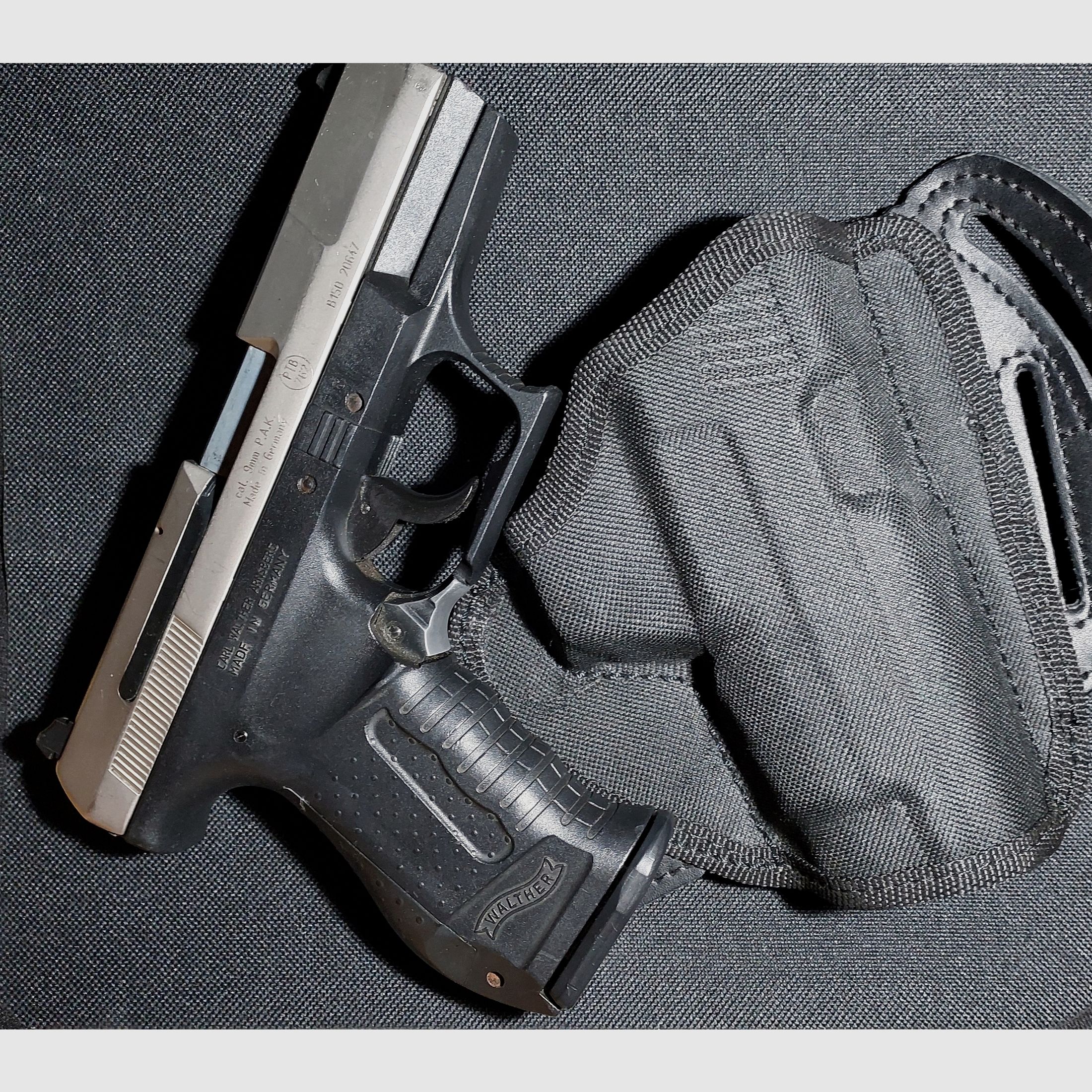 Pistola a salve Walther P99 9mm P.A.K. bicolore (PTB 762) P 99 con fondina Pancake