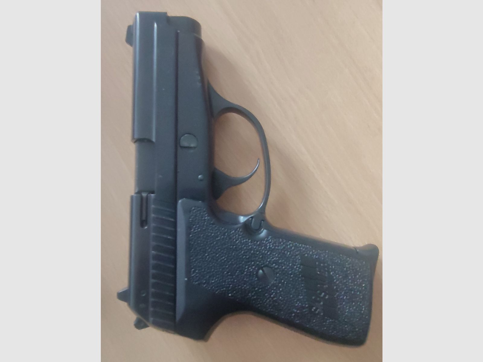 Sig Sauer P239 9 mm pak