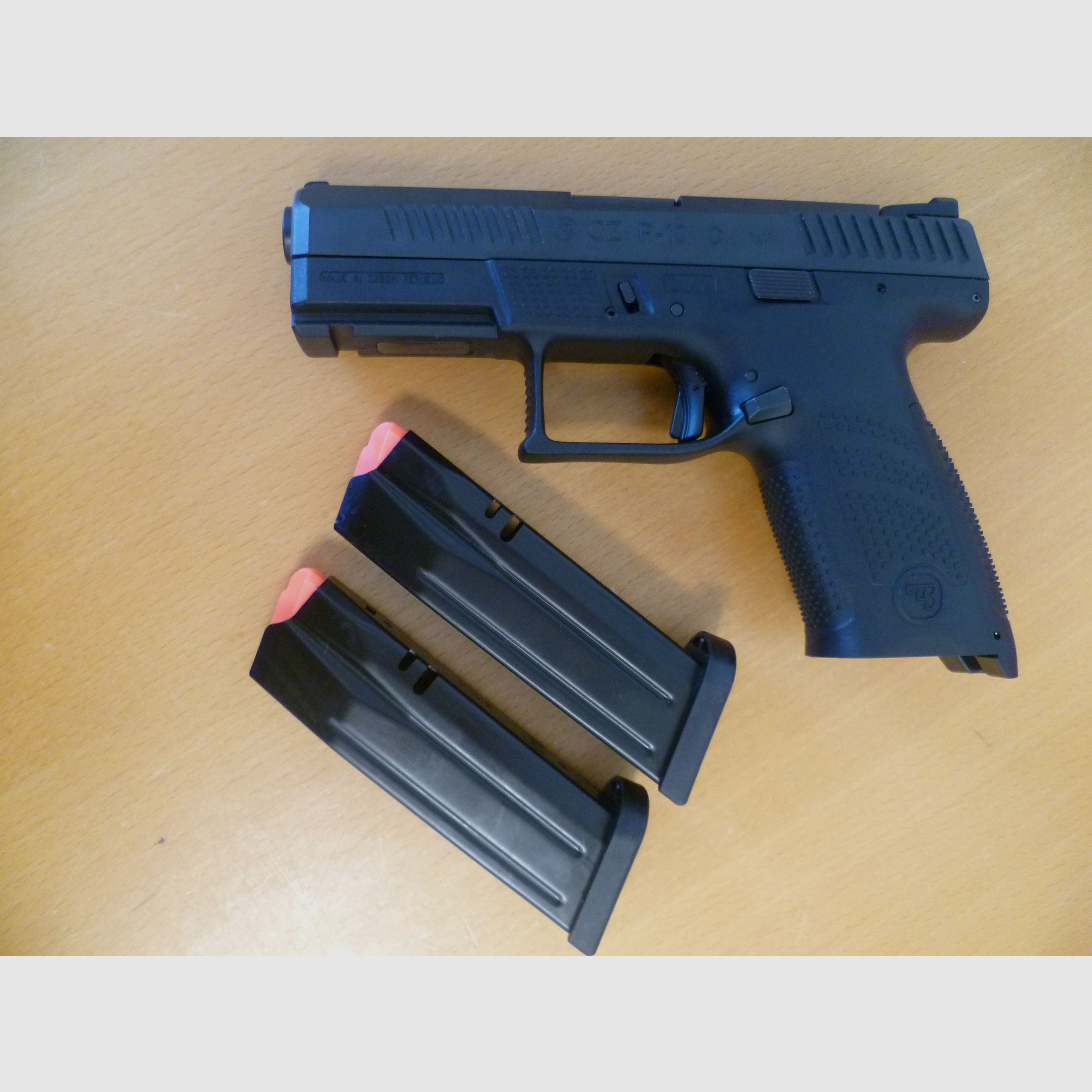Pistola CZ P-10 C 9mm Luger