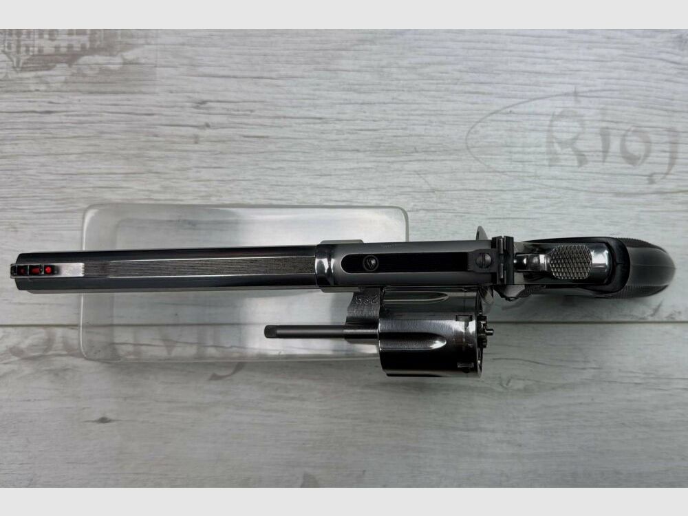 Smith & Wesson 686-5 .357Mag;.38Special