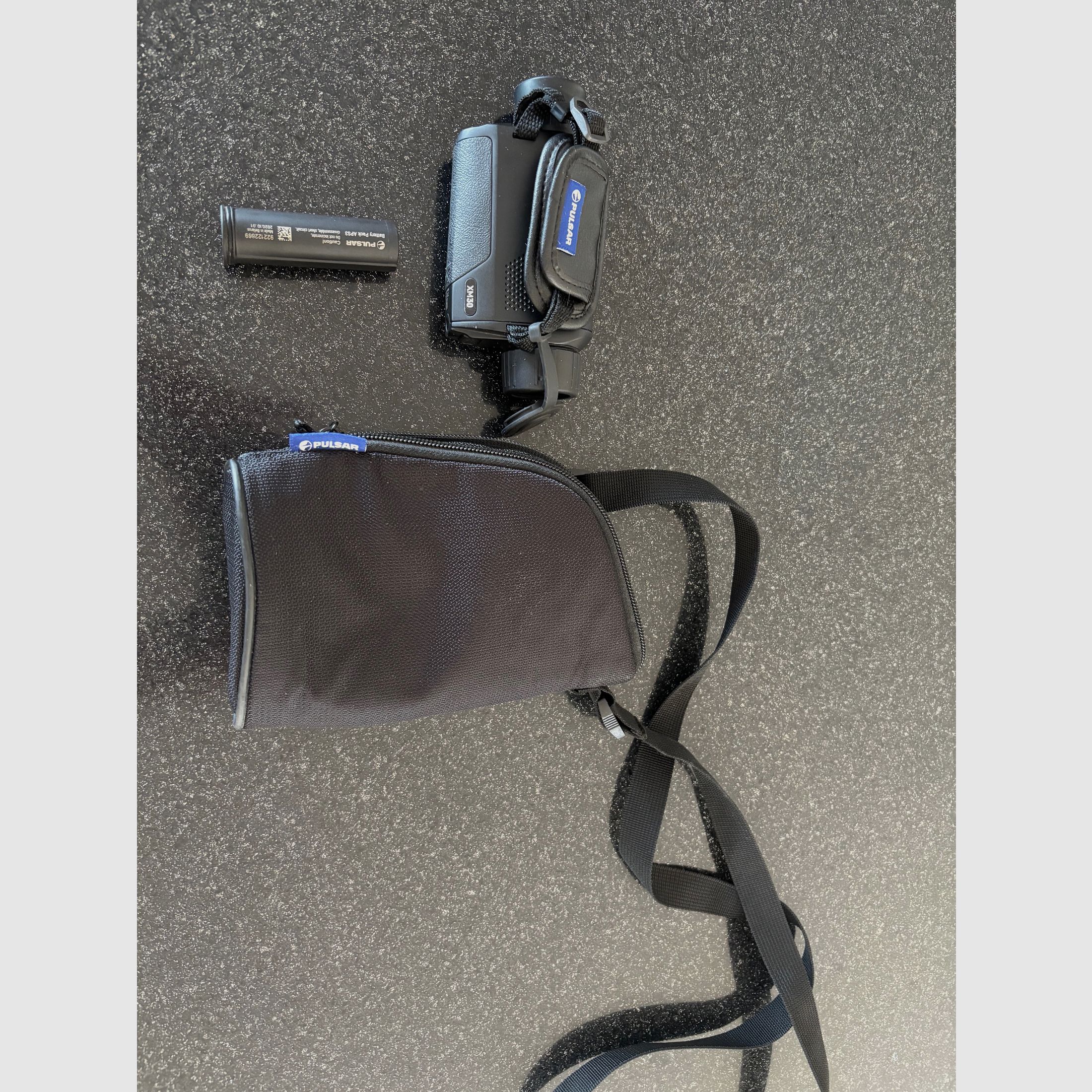 Pulsar Axion XM 30 night vision device