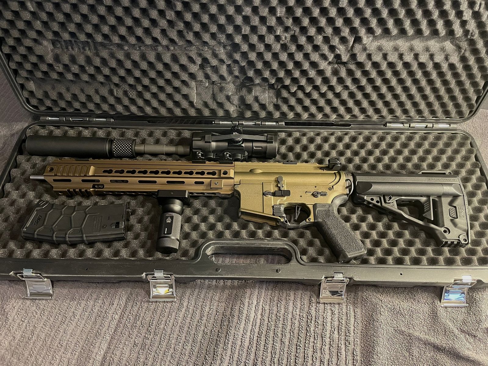 VFC Avalon Calibur Carbine Deluxe Vollmetall S-Aeg 6mm BB Tan 1,4 Joule