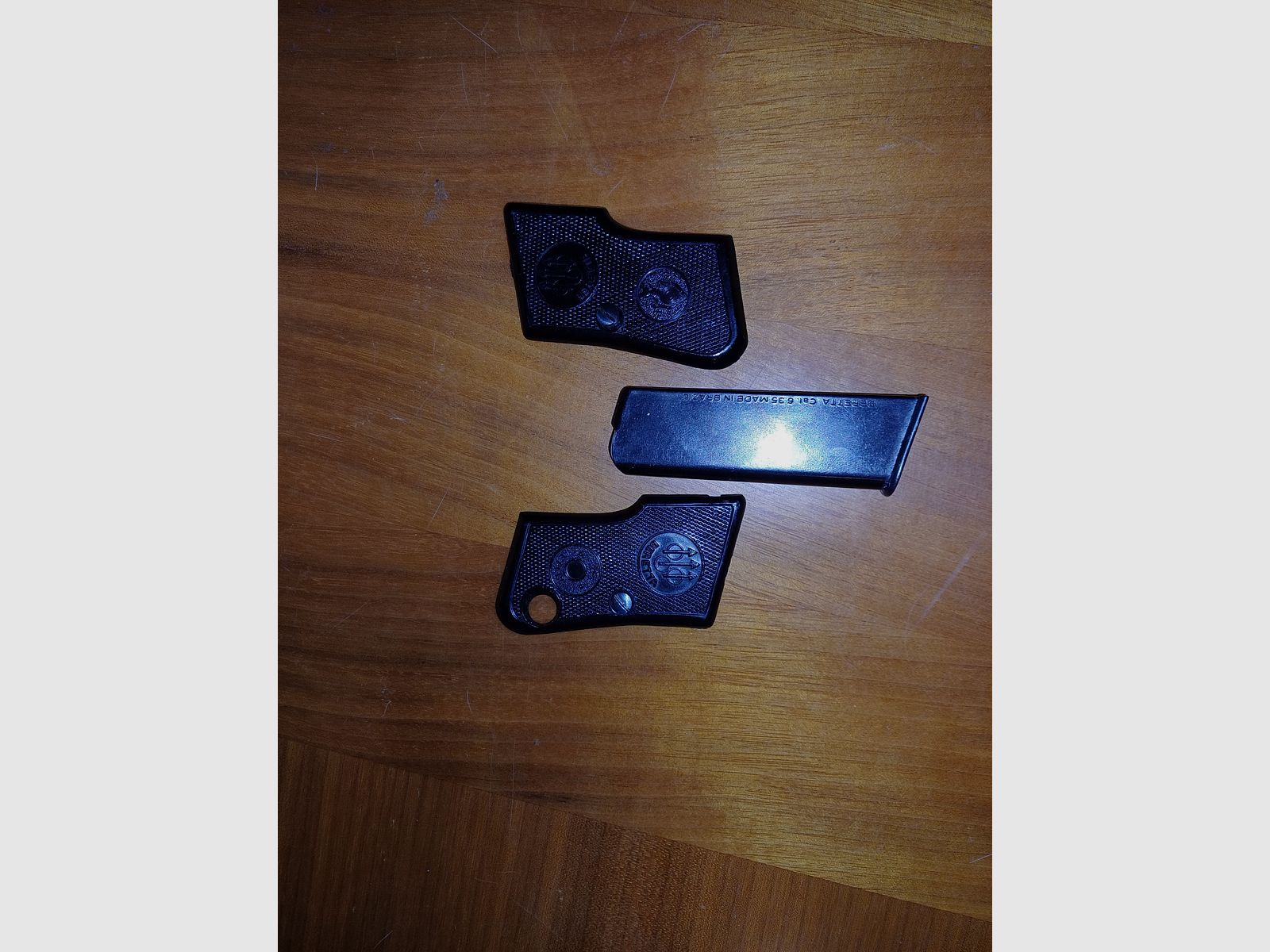 Magazyn i okładziny rękojeści do różnych pistoletów 6,35mm