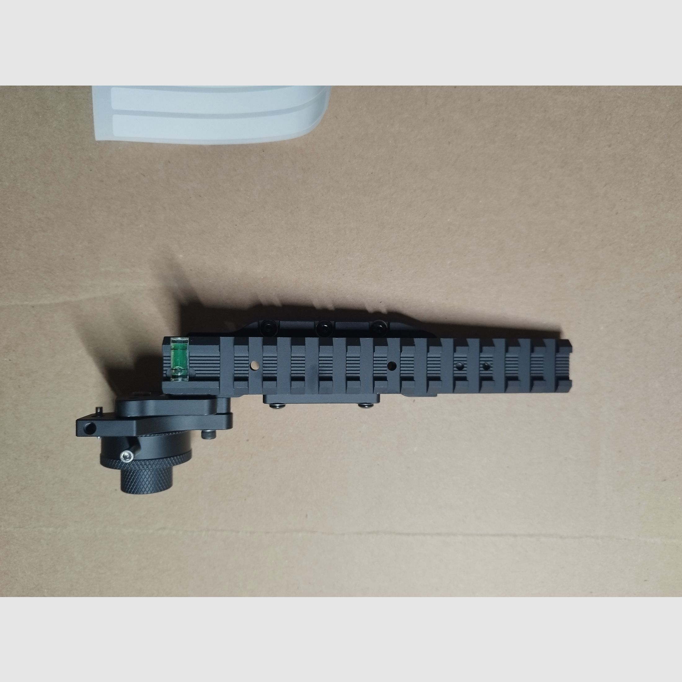 Strzał daleki, montaż Excalibur, kusza Tenpoint podobna do HHA Optimizer, regulowany szyną Picatinny.