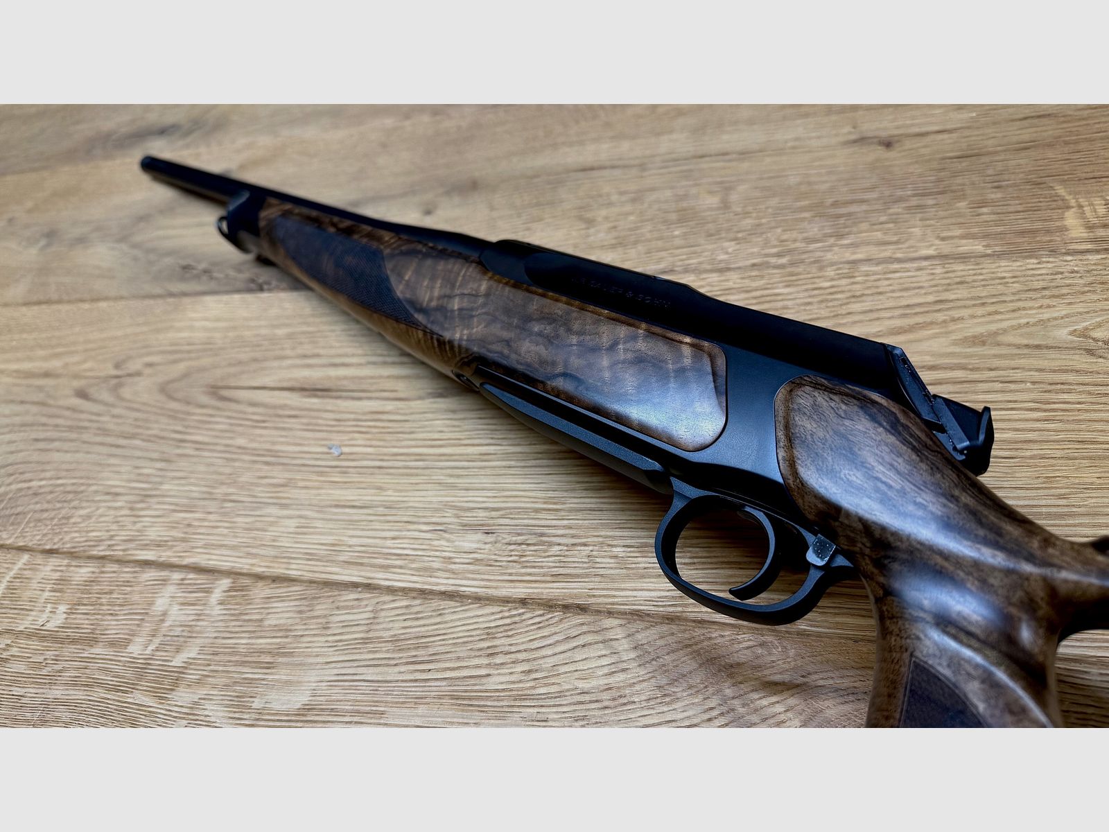 Sauer 505 Iconic Lochschaft / HK5 / Highland Pakket / .308 / LL 51cm / M15x1 / DROOMWAPEN