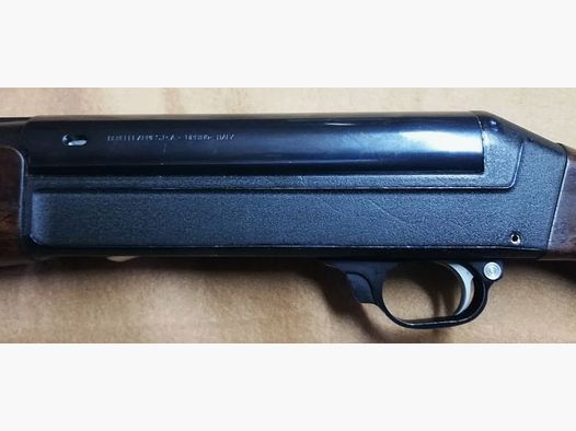 Benelli Semiautomatic Mod. 121 cal. 12 barrel S.Etienne 65 cm. 2 stars