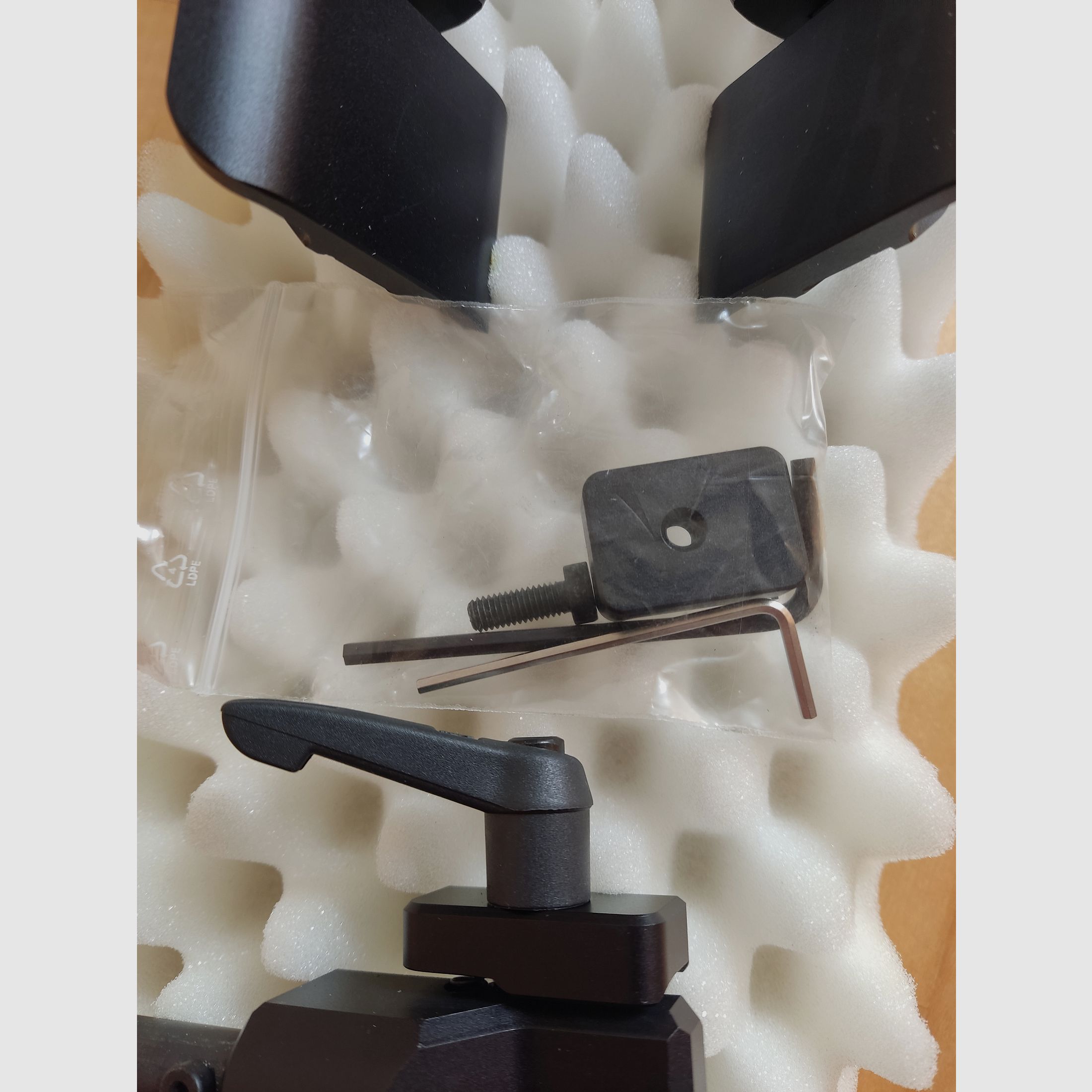 Due piedi SniperTools / Minotauro nero tattica