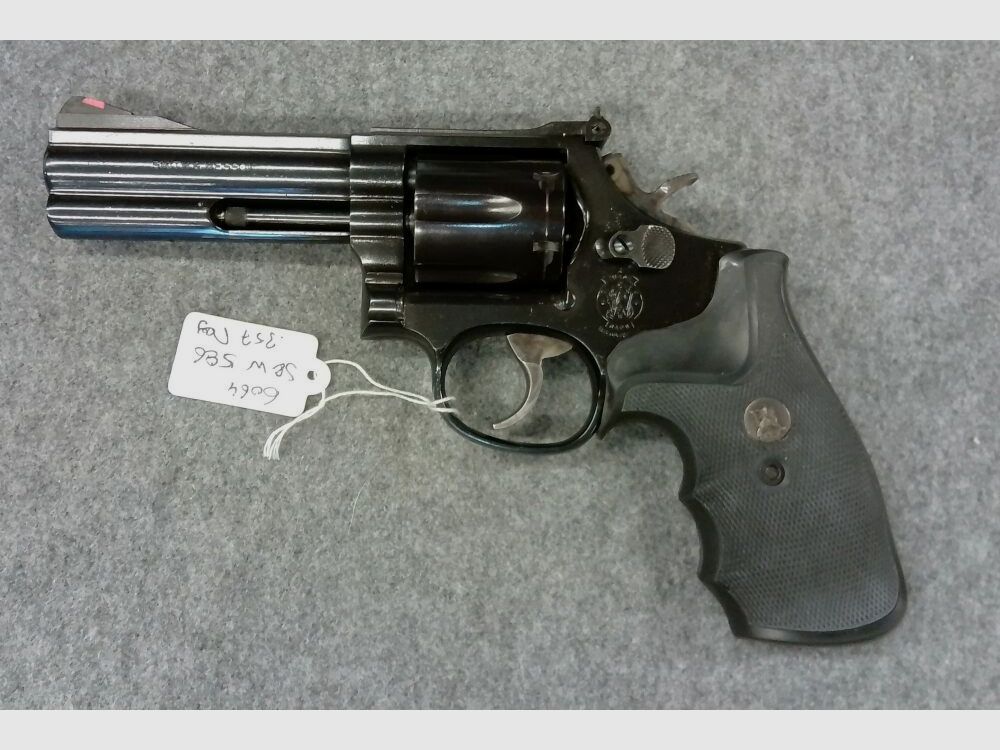 Smith + Wesson 586 4"
