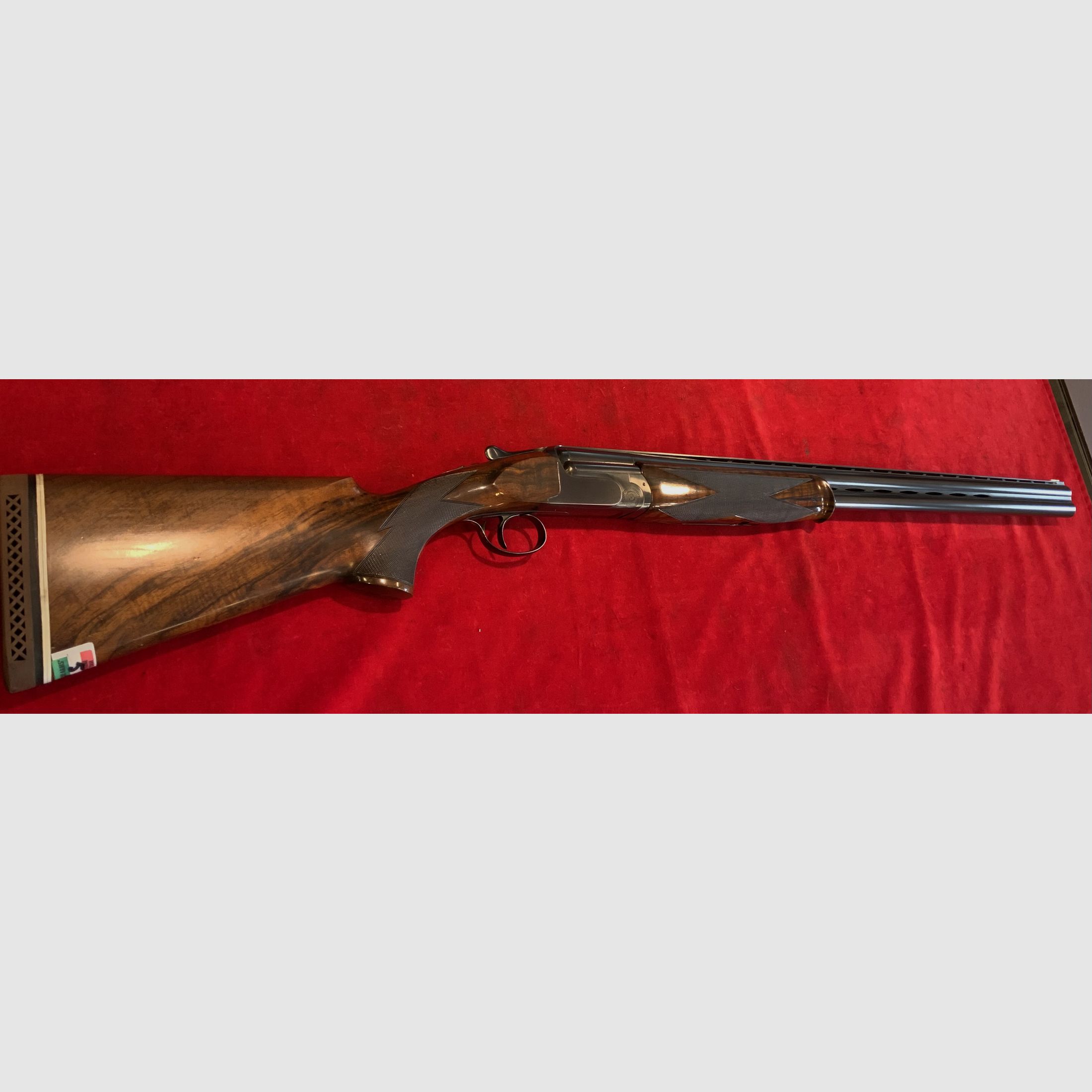 Over-and-under shotgun Perazzi Mirage .12, image 1 of 6