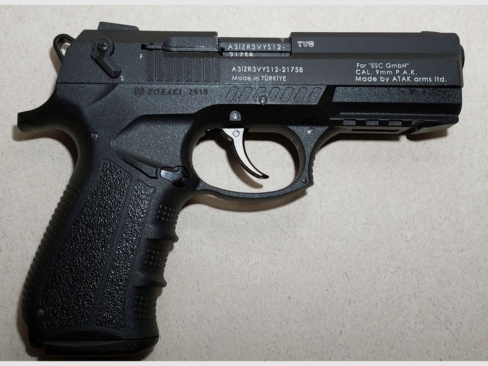 Set Zoraki 2918 PAK mit 2 Magazinen und Holster