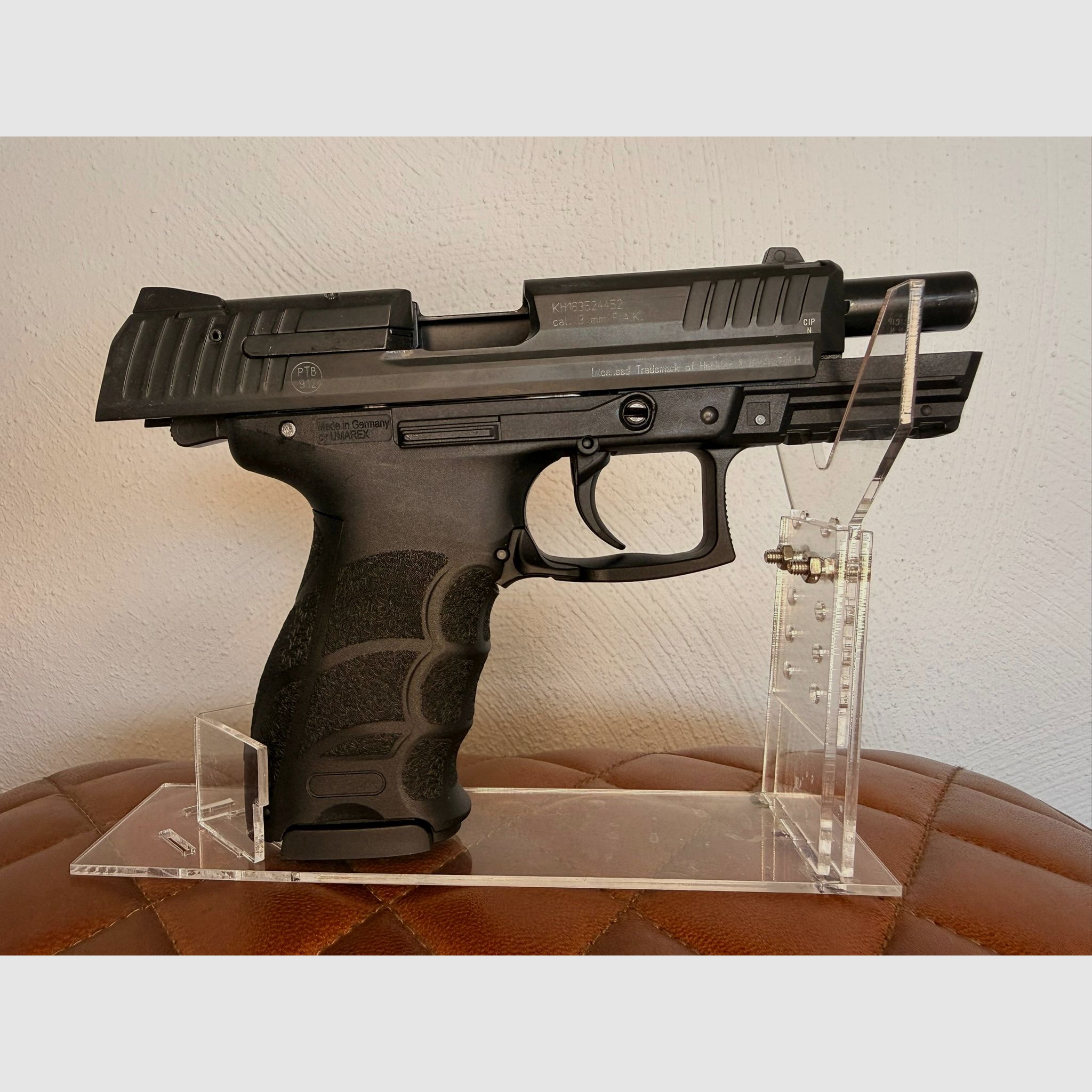 Heckler & Koch P30 Schreckschuss-pistool 9 mm P.A.K. geblauwild