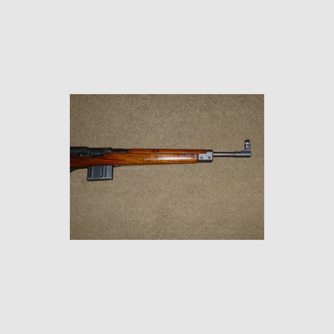 Heckler & Koch SL7, 2 magazyny na 10 nabojów