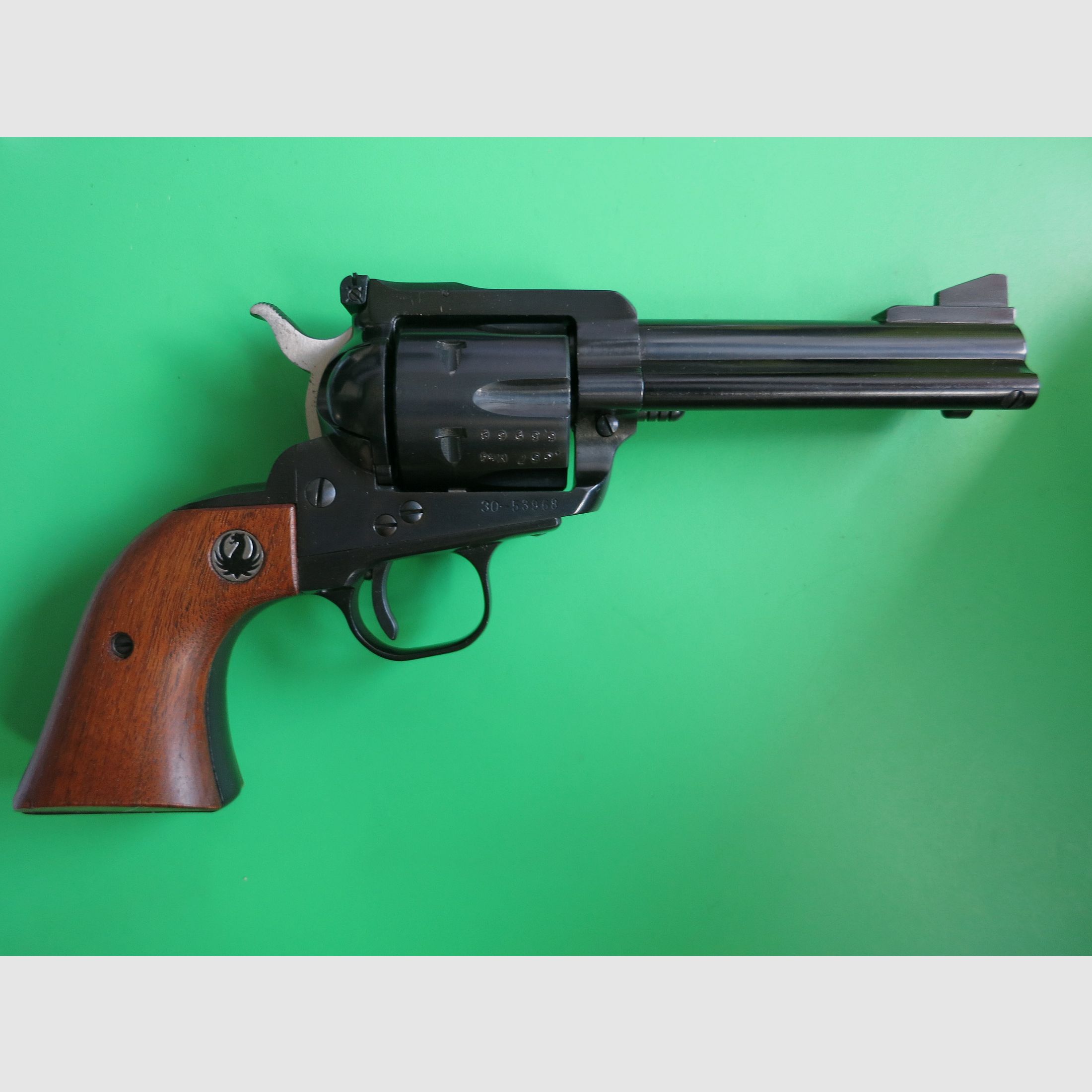 Revolver Western, Sturm Ruger & Co., modello Blackhawk, canna da 4,5", . 357 Magnum/cilindro intercambiabile 9 mm Luger     #47