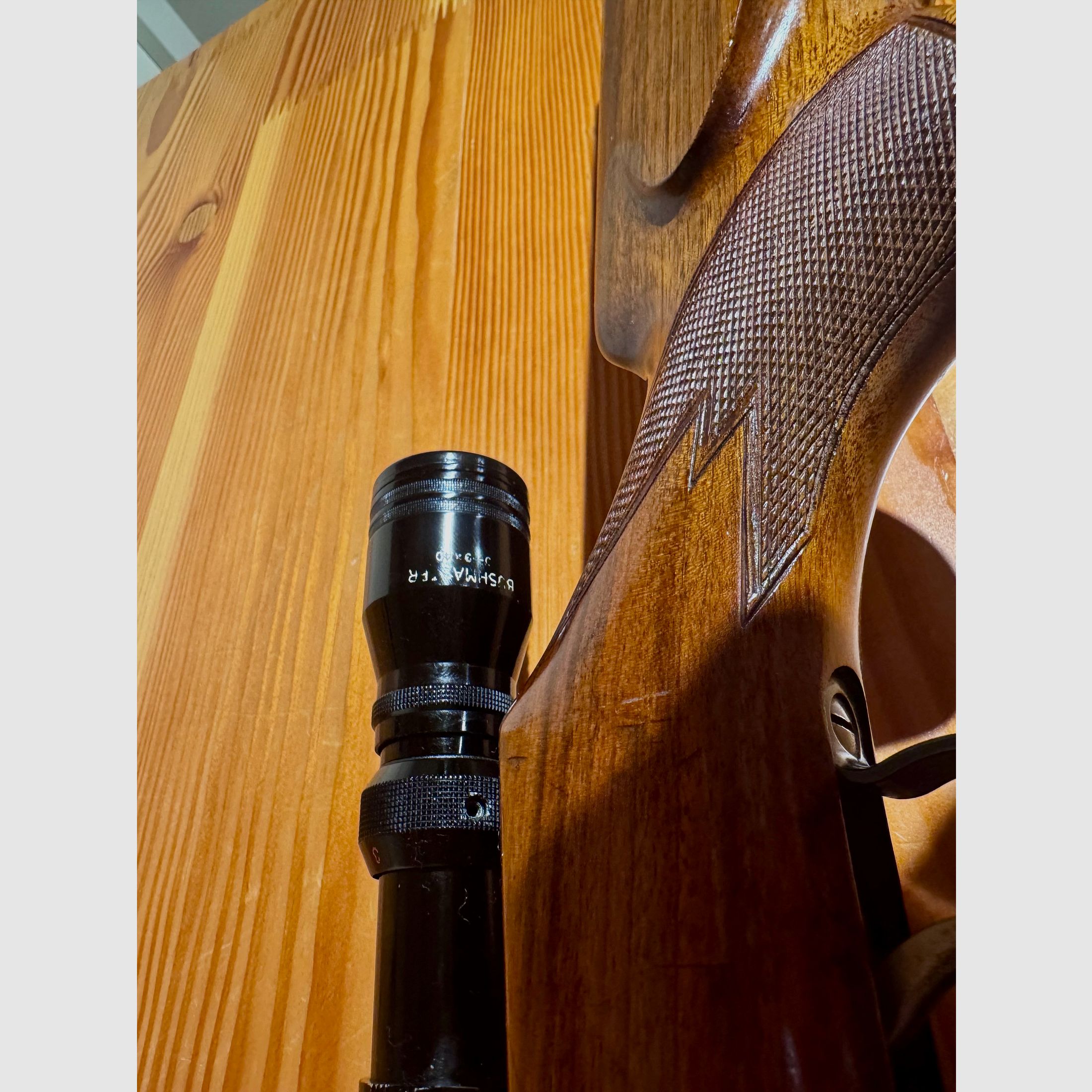 🎯 Präzises Kleinkaliber: Anschütz .22lr inkl. Bushmaster Zielfernrohr