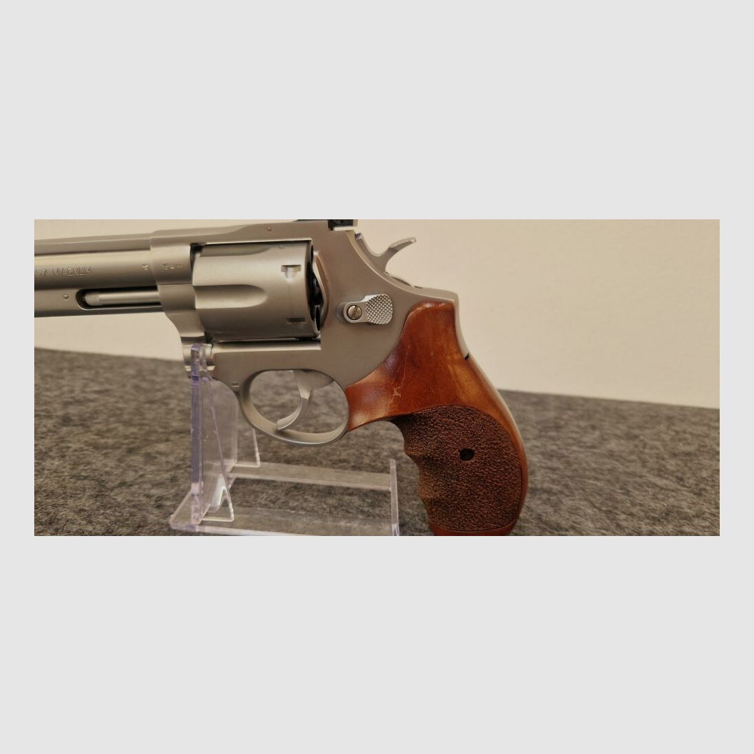 Taurus	 Revolver 669 Service - .357 Mag.