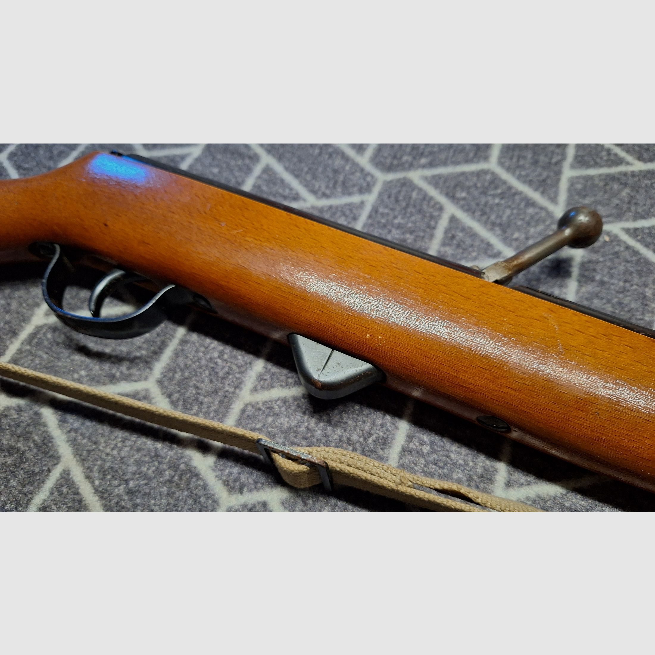 Haenel Suhl 310 air rifle with 12-round magazine + case!