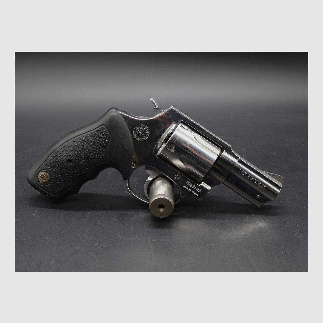 Taurus 2 1/2 " Lauf 5 Schuss Kaliber .357 Magnum	 Revolver