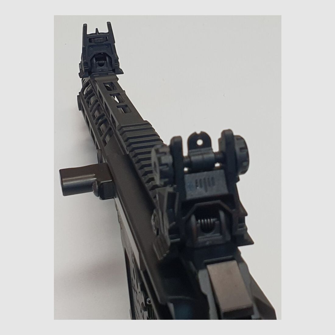 GWMH AG Selbstladebüchse GWMH SPC-HUNTER A4 10" (SWISS PISTOL CARBINE) BLACK Kal..45ACP AR15 Glock Magazin