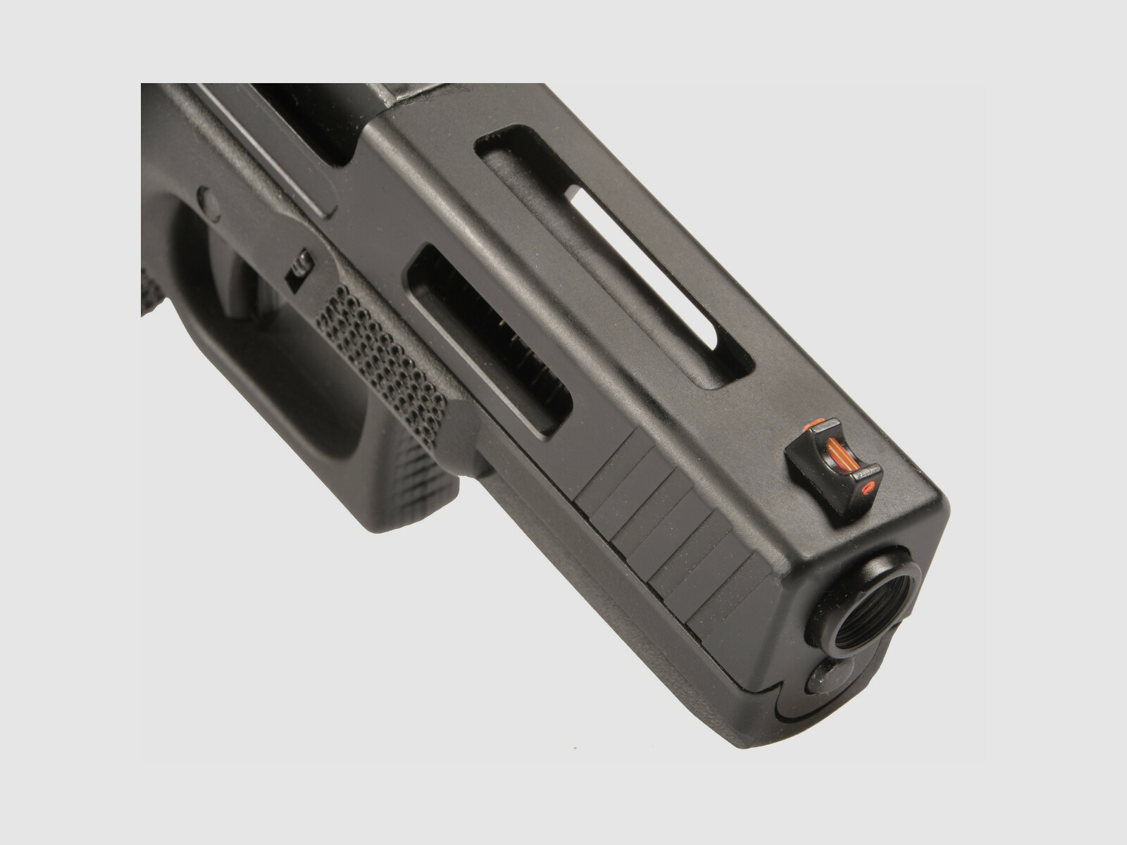 P01 GBB Airsoft Pistole in Schwarz | Delta Armory