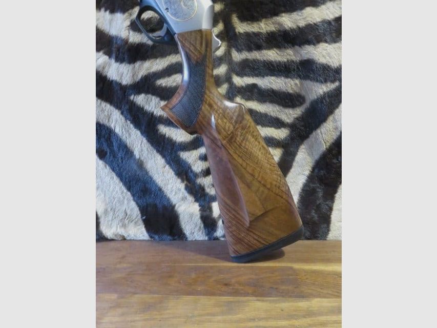 BROWNING Maral 4X Ultimate Bavarian Büchse .300wm Lauf 61 cm Klasse 3 – Waffenkoffer, Bild 8 von 9