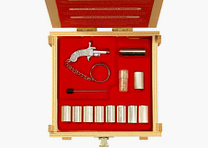 BERLOQUE Pistole 24-Karat-vergoldet mit passender Holzkassette