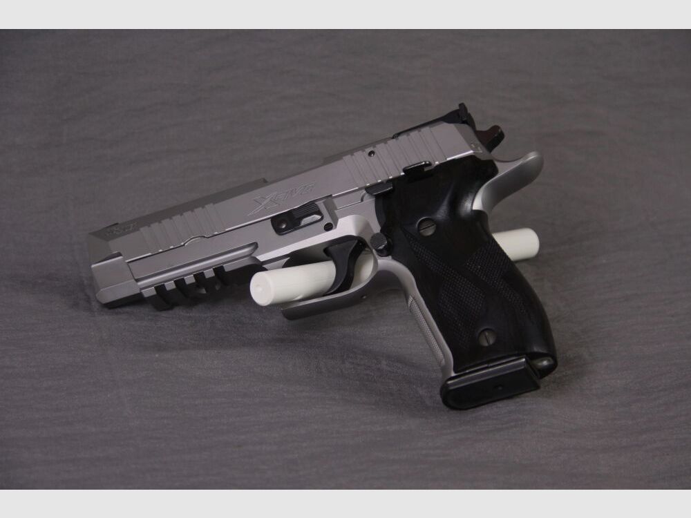 SigSauer	 P226  X-Five
