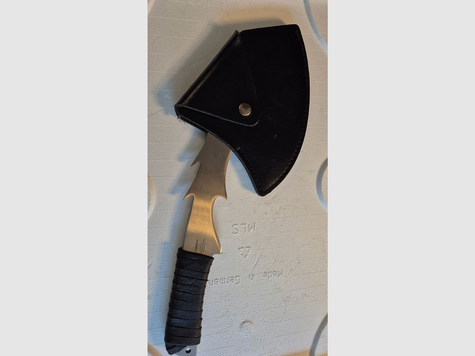 Gil Hibben  warrior throwing axe w/sheath#5004 Custom Design