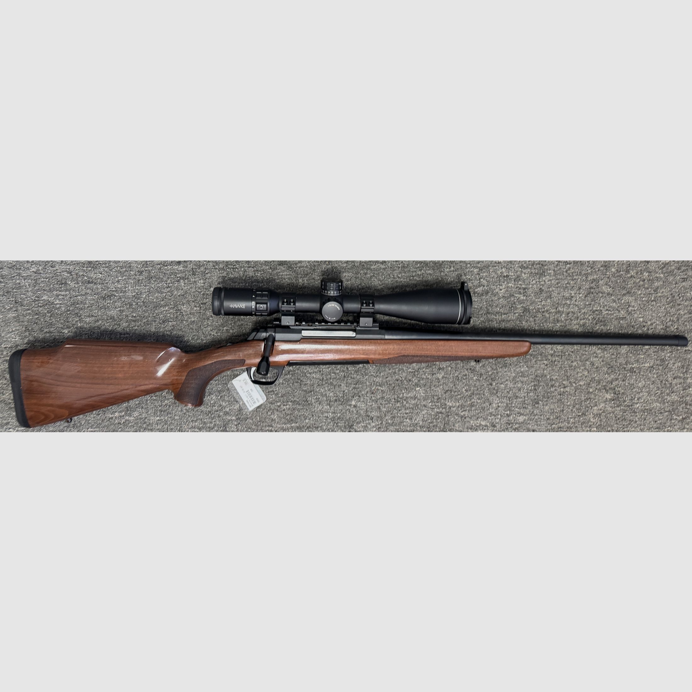 Browning X-Bolt .30-06 mit Mündungsgewinde, Zielfernrohr