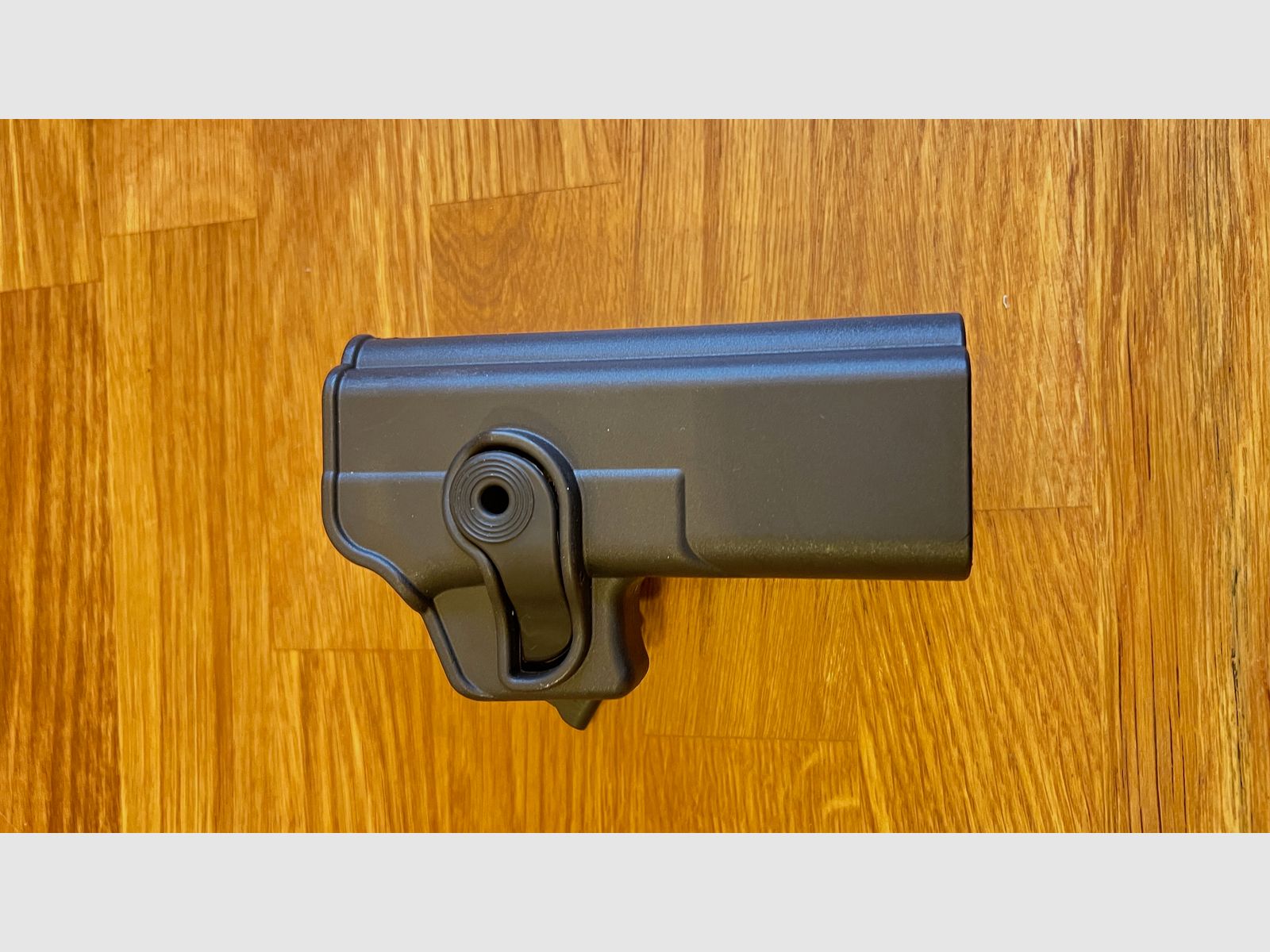 Cyma G18 / P226 / CM.030 AEP, inkl. Akku und Zubehör