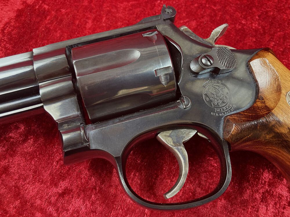 Smith & Wesson	 586-2