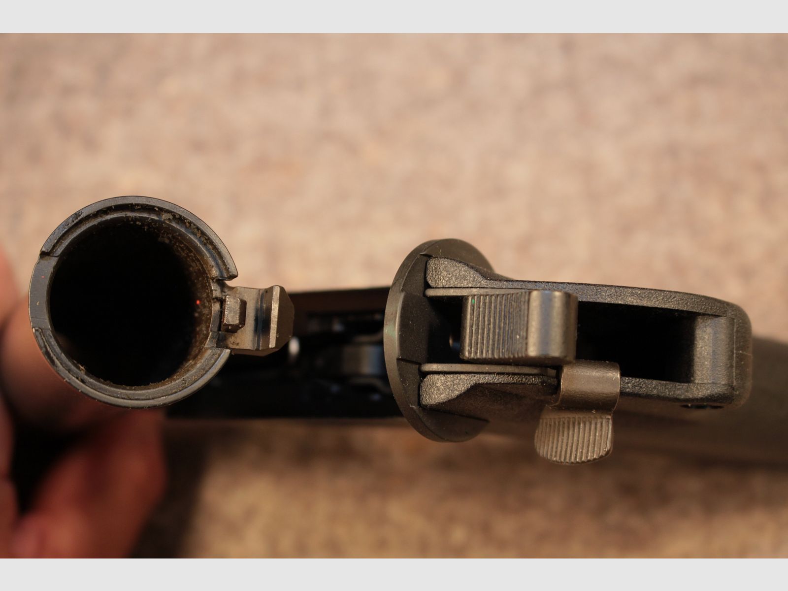 Signal pistol Heckler und Koch in caliber 4.