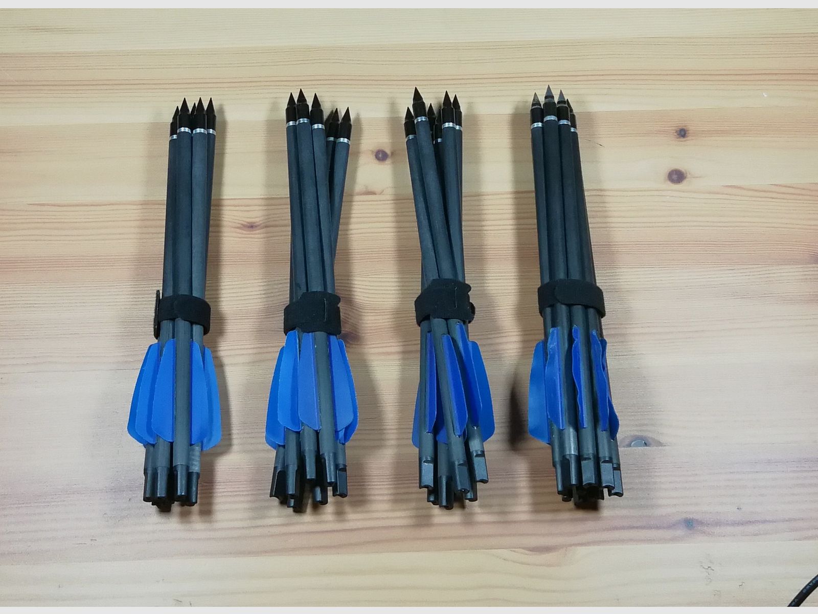 ADDER COBRA SYSTEM 130 LBS + 7 SCHUSS POLYMER MAGAZIN + 7 SCHUSS METALL MAGAZIN + OPTIK 3-10x42 Gr/Ro Bel & BERETTA 4x32 + METALL STANDBEIN