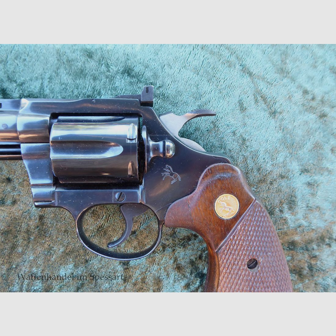 Revolver Colt Diamountback