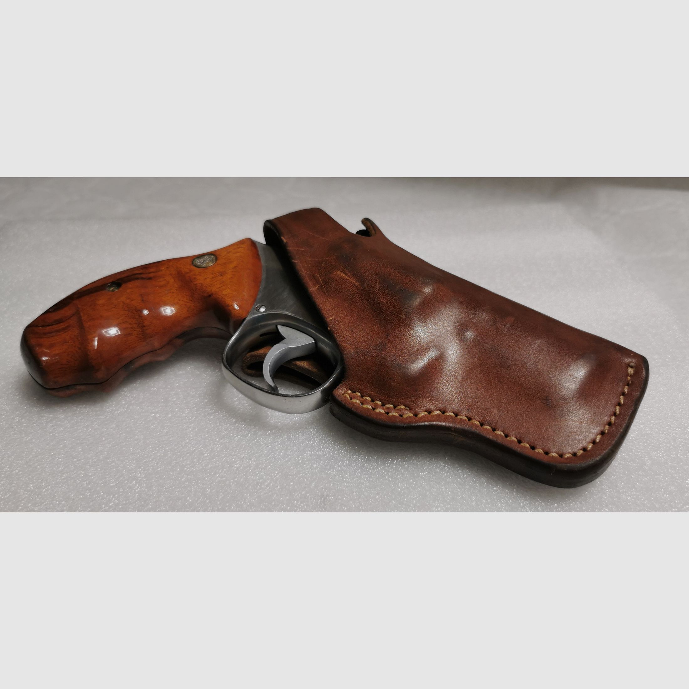 Revólver Smith & Wesson Modelo 686, Cal. 357 Magnum, 2,5 pulgadas, modelo especial